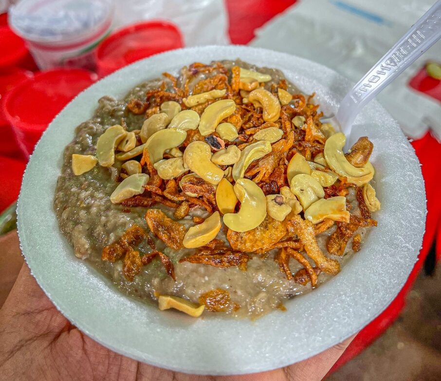5 Best Places to Try Haleem in Hyderabad